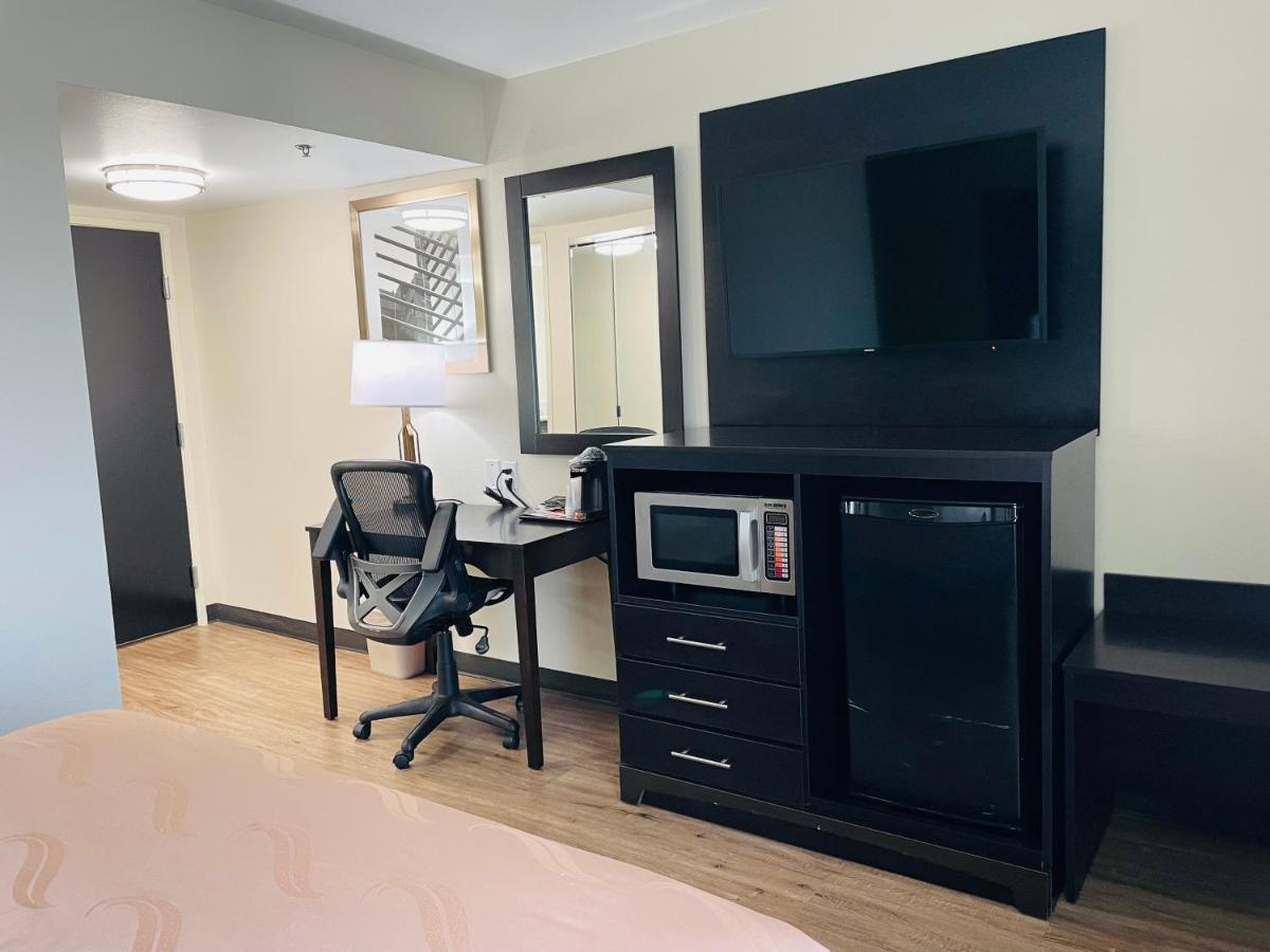 Quality & South 3* Lake Charles