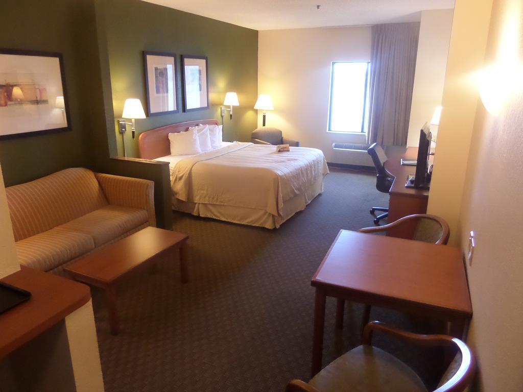 Hotel Quality & South Lake Charles