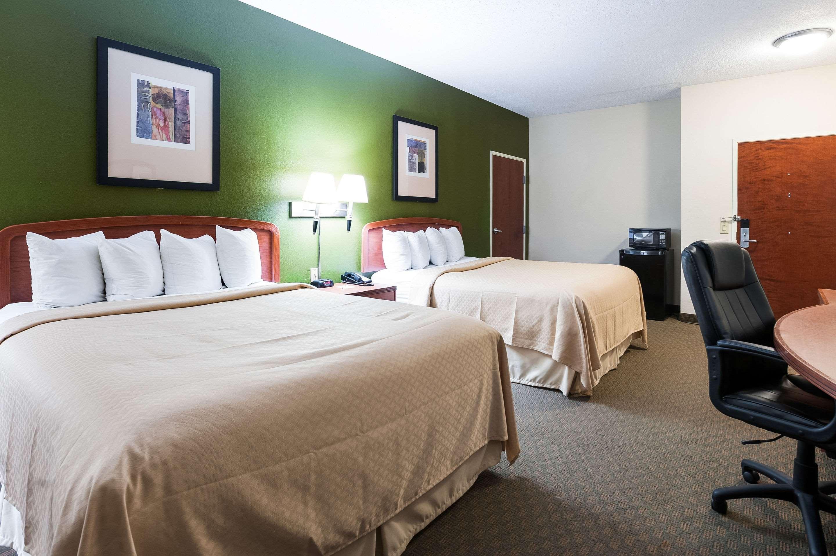 Quality & South Hotel