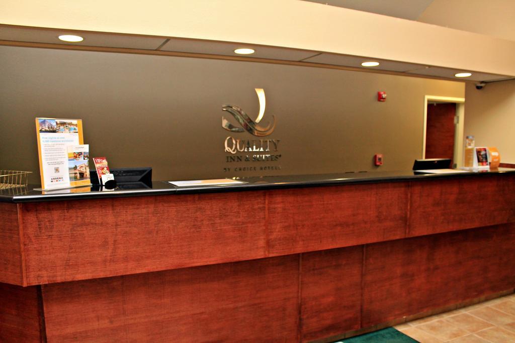 Hotel Quality & South Lake Charles